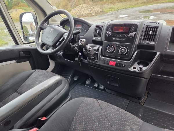 Annonce Peugeot boxer l3h2 double cabine 7places 2.2hdi 13