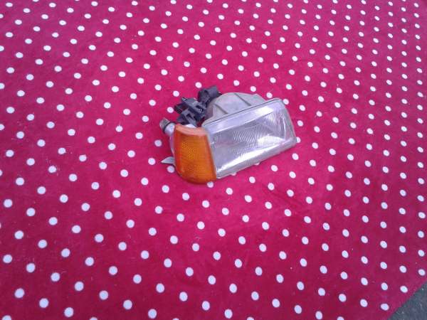 Phare avant droit peugeot 205 gl 1985 pas cher
