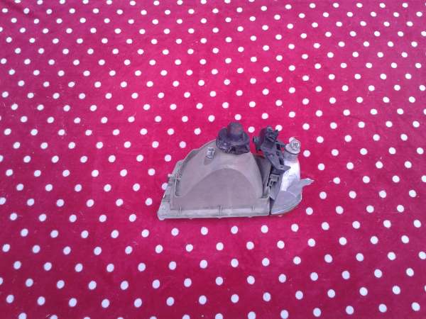 Annonce Phare avant droit peugeot 205 gl 1985