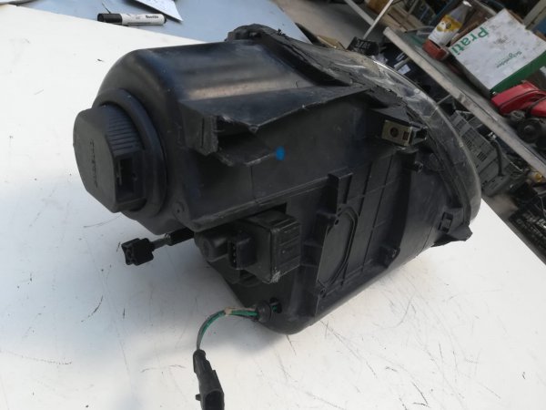 Phare droit pour maserati 3200 gt pas cher