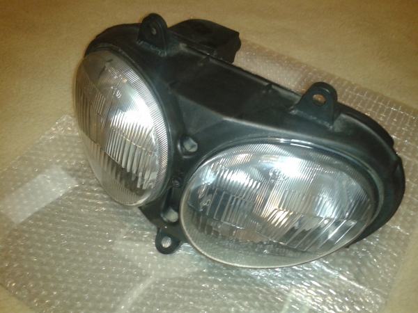 Vente Phare triumph 900 trophy 2001