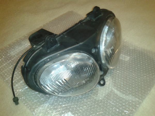 Phare triumph 900 trophy 2001 pas cher