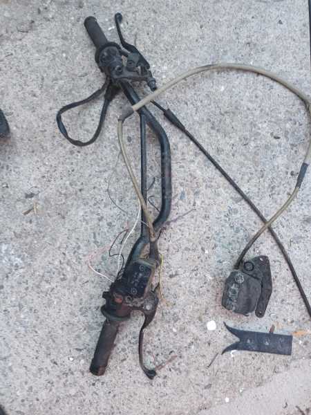 Pi&egrave;ces d&eacute;tach&eacute;es aprilia 635 etx de 1988 pas cher