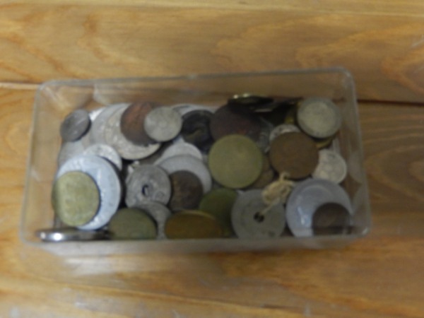 Pi&egrave;ces/monnaie &eacute;trang&egrave;re(s)