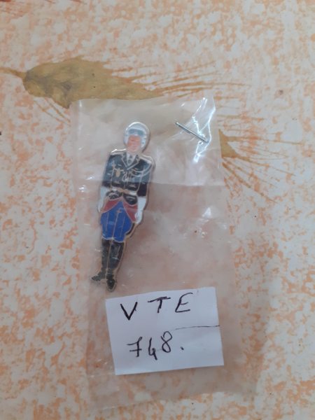 Pin's gendarmerie gendarme motard