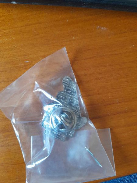 Vente Pin's les ainés ruraux