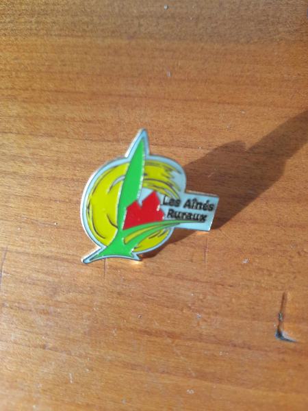 Pin's les ainés ruraux