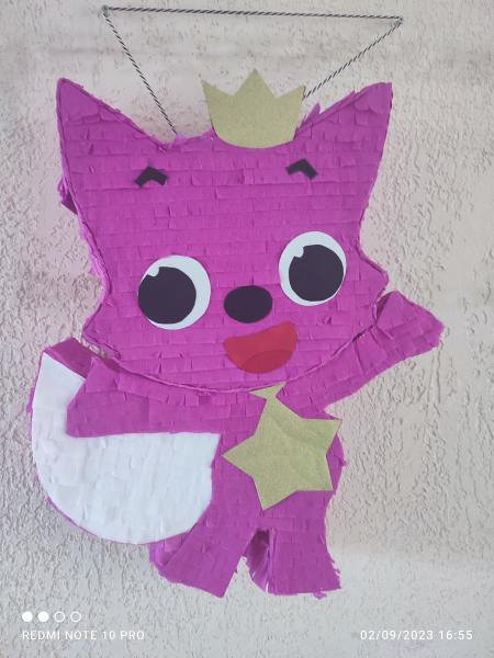 Pinata pinkfong fait main neuf h47xp10xl28