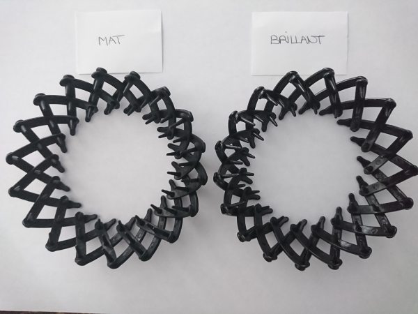 Pince cheveux noir mat ou brillant neuve pas cher