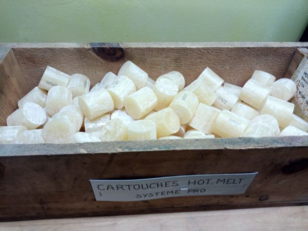 Annonce Pistolet &agrave; colle thermofusible