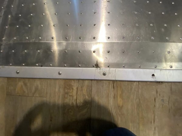 Vente Plancher m&eacute;tallique