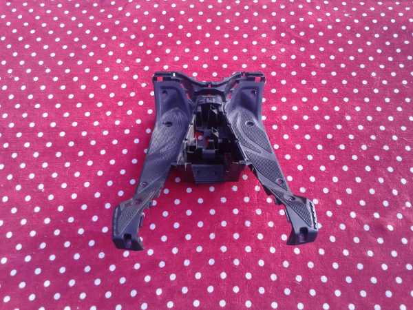 Plancher scooter yamaha 50cc aerox 2018