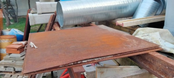 Plaques m&eacute;talliques pour tranch&eacute;e 125x125 cm