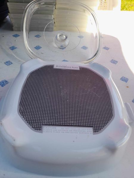 Annonce Plat microwave plus pyrex blanc ( type pyroflam )