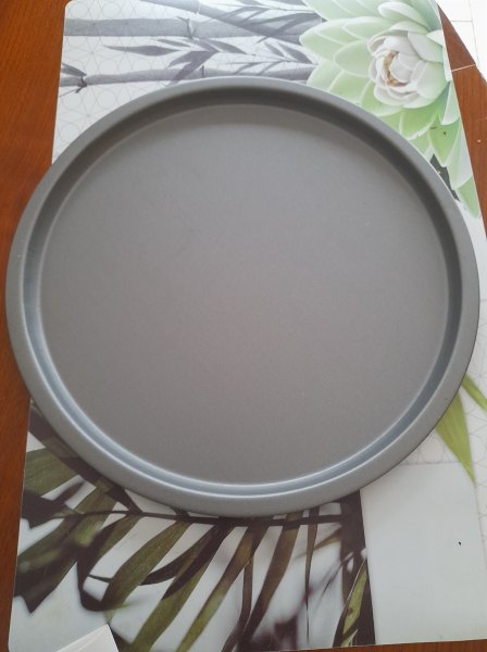 Plateau rond en métal