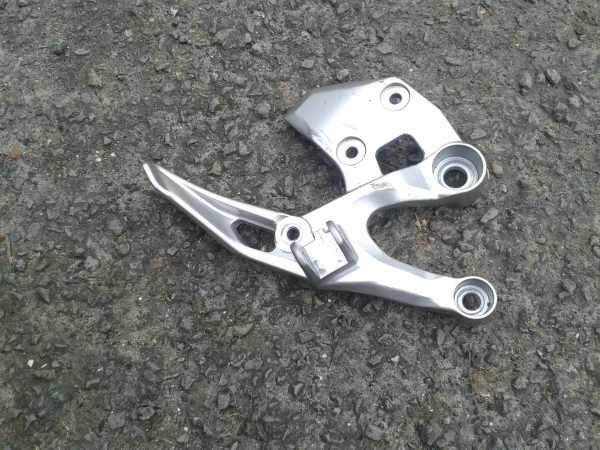 Vente Platine avant droite yamaha 900 mt09 2020