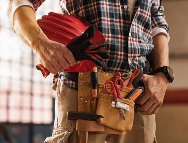 Plombier bricolage pour femme