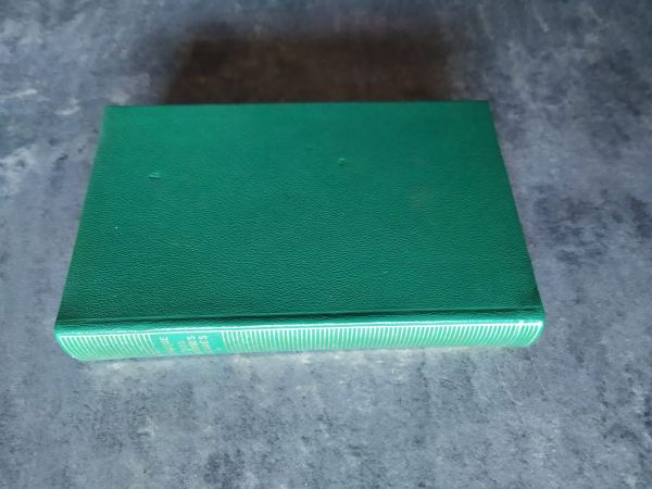 Annonce Plutarque,la vie des hommes illustres,t1, pleiade