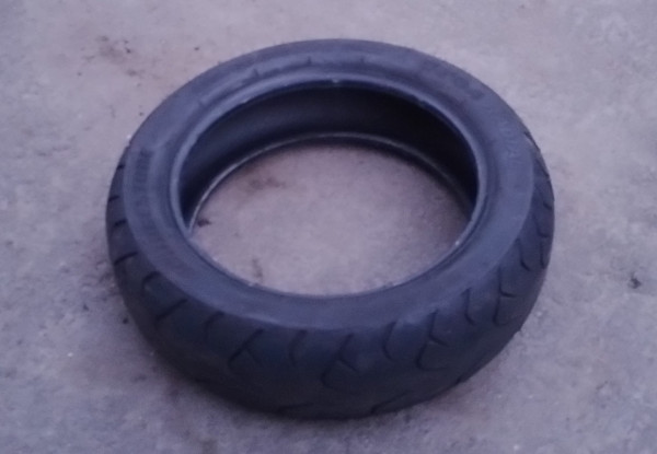 Vente Pneu arriere  brigestone honda 1500 gl 180/60/16