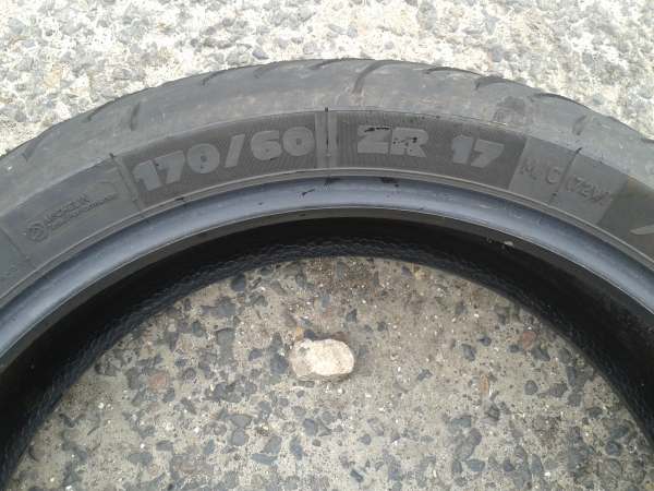 Pneu arri&eacute;re  michelin 170/60/zr17 pas cher