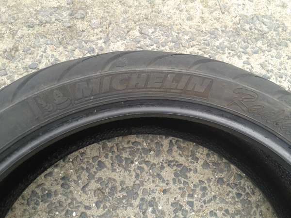 Pneu arri&eacute;re michelin 180/55/zr17 pas cher