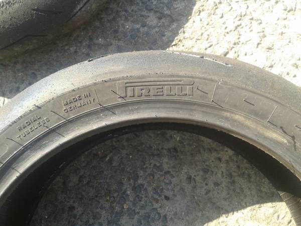 Annonce Pneu slick pirrelli diablo 180/55/zr17