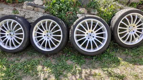 Pneus avec jantes alu 17 pouces