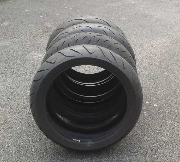 Vente Pneus  arriére  dunlop d occasion 180/55/zr17