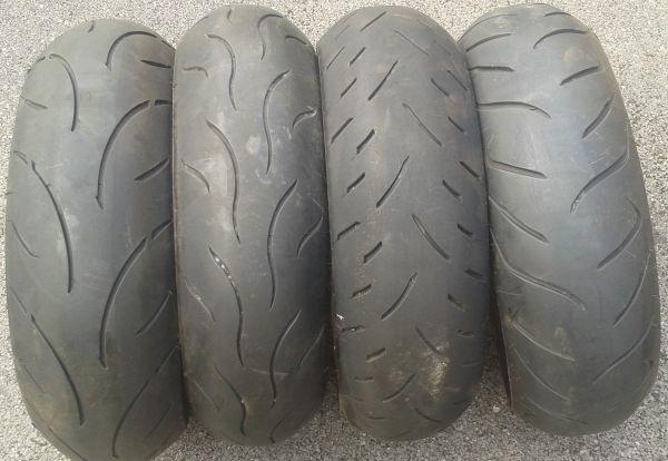 Pneus  arriére  dunlop d occasion 180/55/zr17 pas cher