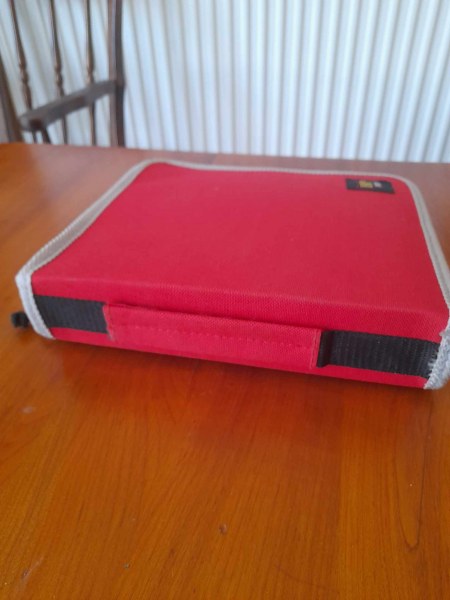 Annonce Pochette de rangement carte , cd , dvd