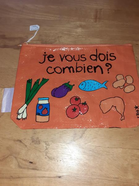 Pochette plastique avec fermeture par zip