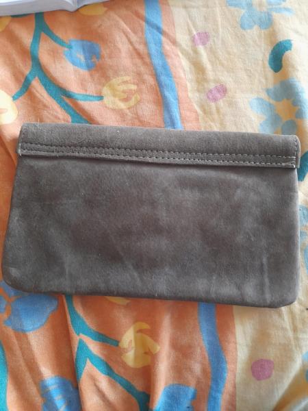 Vente Pochette , porte feuille , porte papier en daim