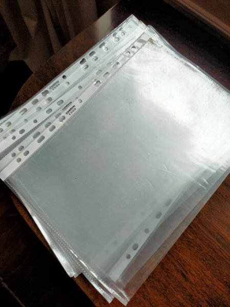 Pochettes perforées transparentes plastique