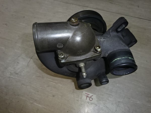 Annonce Pompe &agrave; eau pour ferrari 360