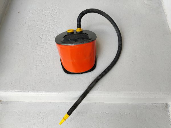 Pompe/gonfleur &agrave; pied, grande capacit&eacute; 5l, bateau pas cher