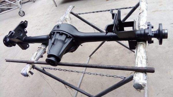 Ponte arri&egrave;re avec diff&eacute;rentiel pour fiat dino 2.0