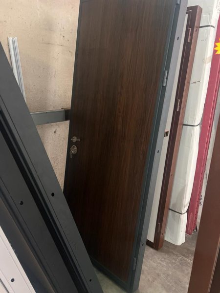 Porte blindée en acier disponible sur bobigny pas cher