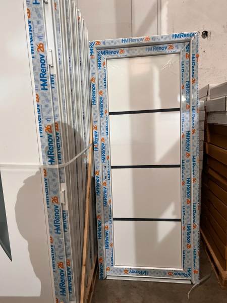 Annonce Porte d'entrée pvc/alu en stock sur castelnaudary