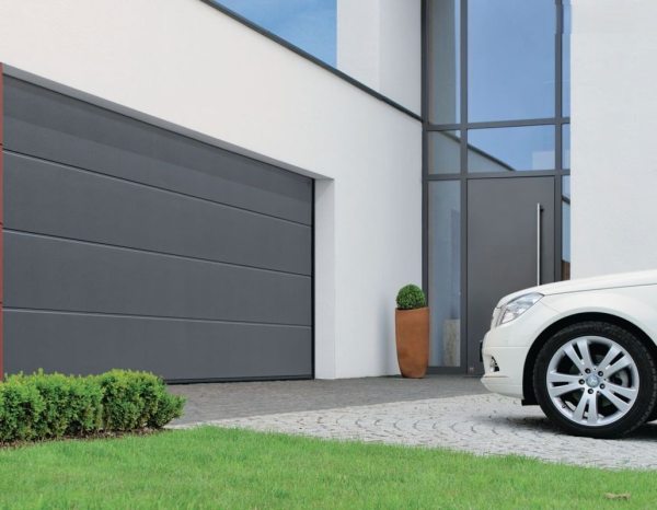 Annonce Portes de garage basculantes et sectionnelles euro