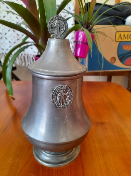 Pot en &eacute;tain anglais 95% pharmacie monspell 1630