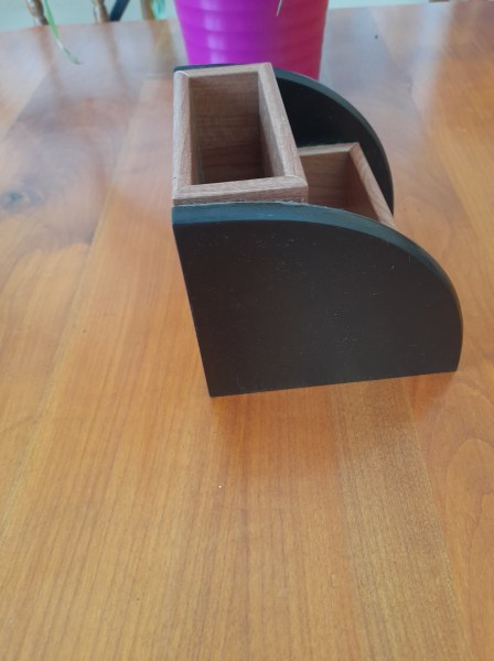 Annonce Pr&eacute;sentoir &agrave; carte de visite en bois