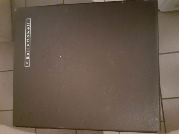 Vente Projecteur de film cinéma 16 mm modèle bell &amp; 