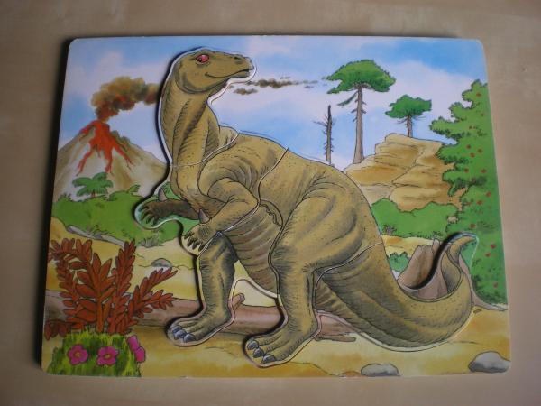 Annonce Puzzle bois dinosaure