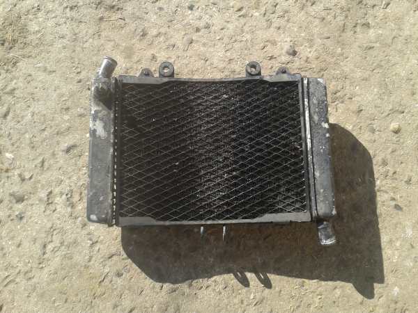 Radiateur honda pc 800 pacific coast 1989