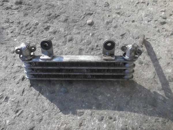 Annonce Radiateur huile honda 750 vfr 1986