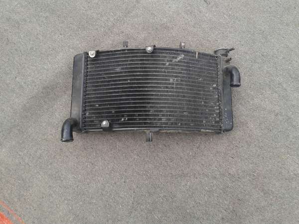 Annonce Radiateur suzuki 750 gsxr srad 1998