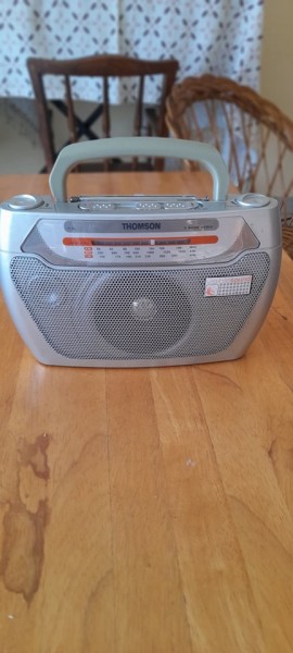 Radio portative thomson rt314