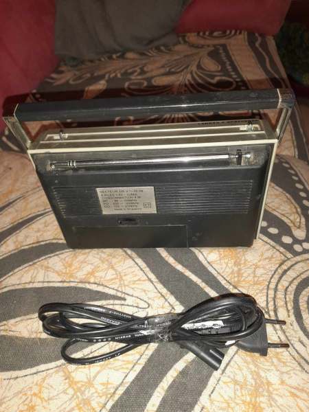 Radio transistor portable brandt rs-714. vintage. pas cher