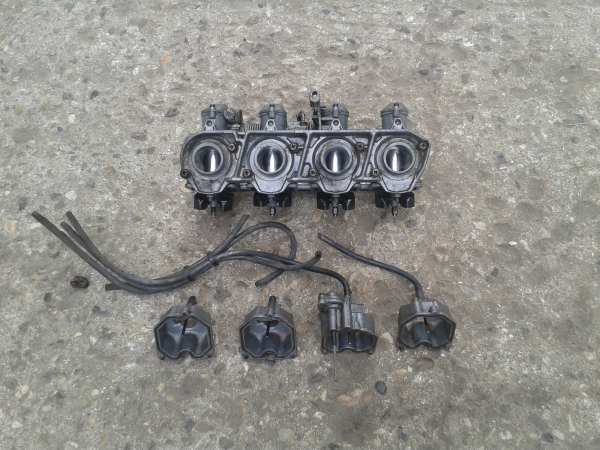 Annonce Rampe carburateur type g  honda  cb 750 four 1978