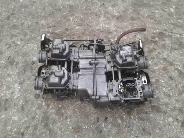 Vente Rampe carburateur honda 1100 goldwind 1983